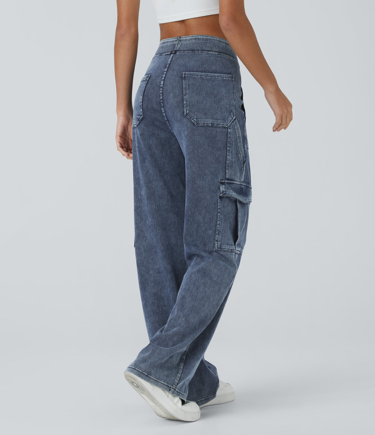 Mid-Rise Straight-Leg Cargo Jeans – Washed Blue