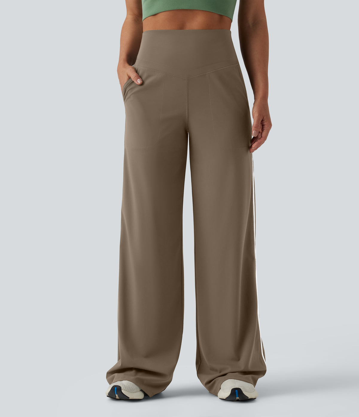 High-Waisted Side-Stripe Baggy Trousers – Brown