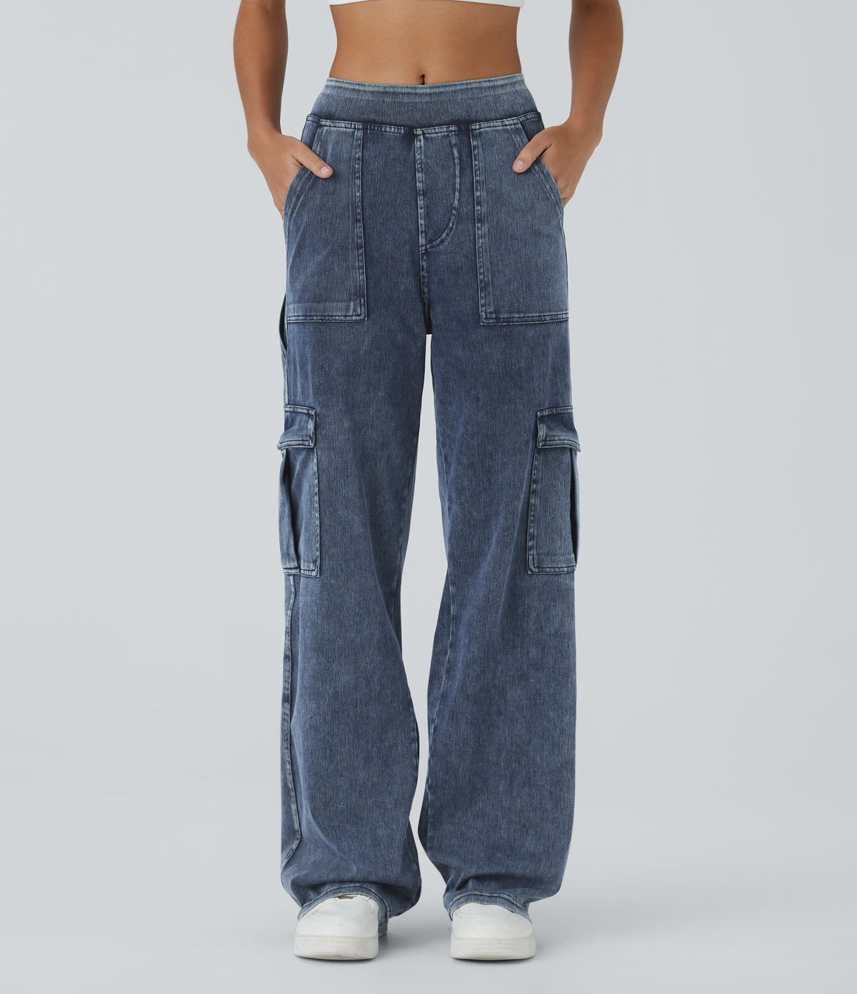 Mid-Rise Straight-Leg Cargo Jeans – Washed Blue