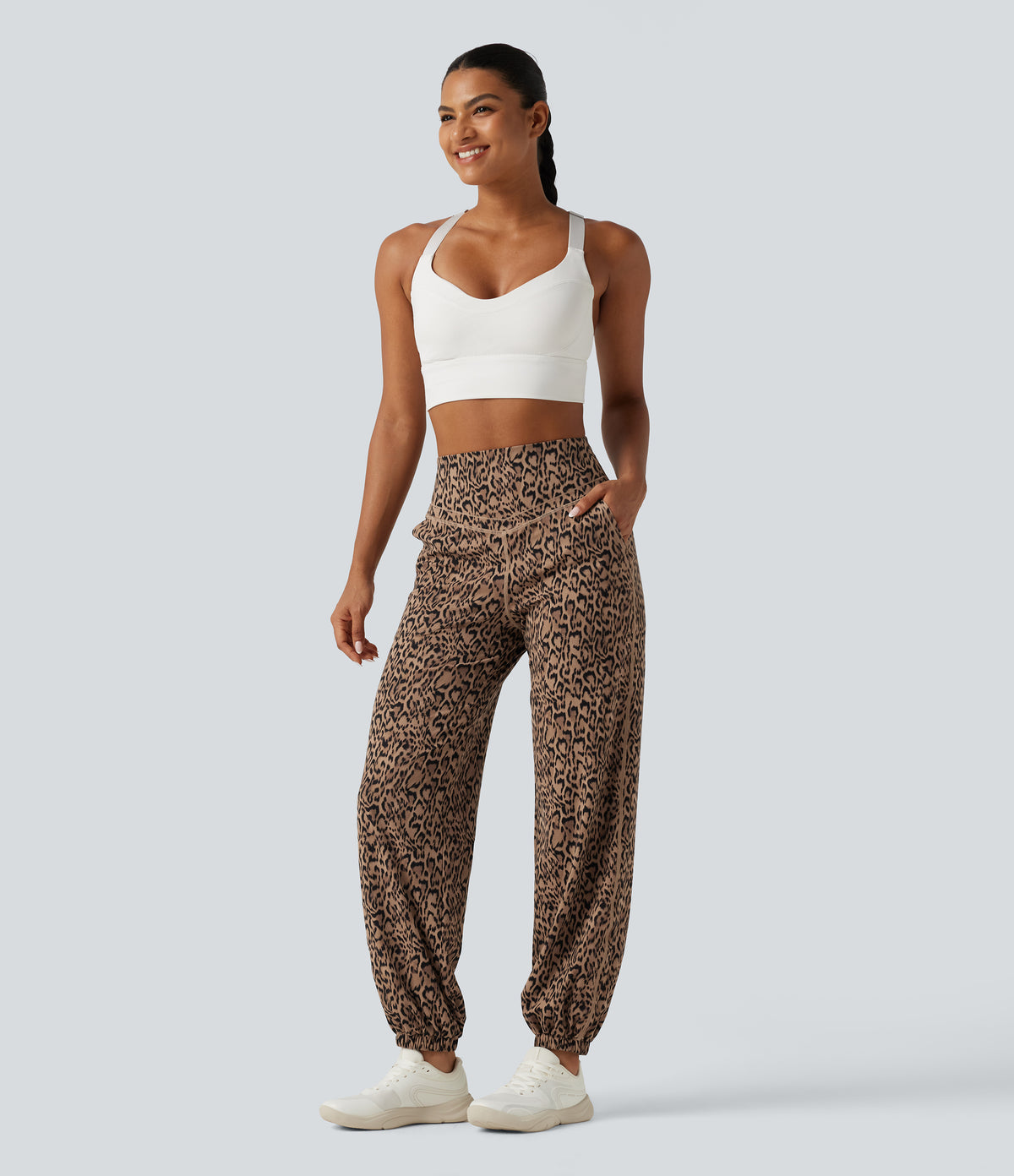 High-Waisted Leopard-Print Joggers – Tan Leopard