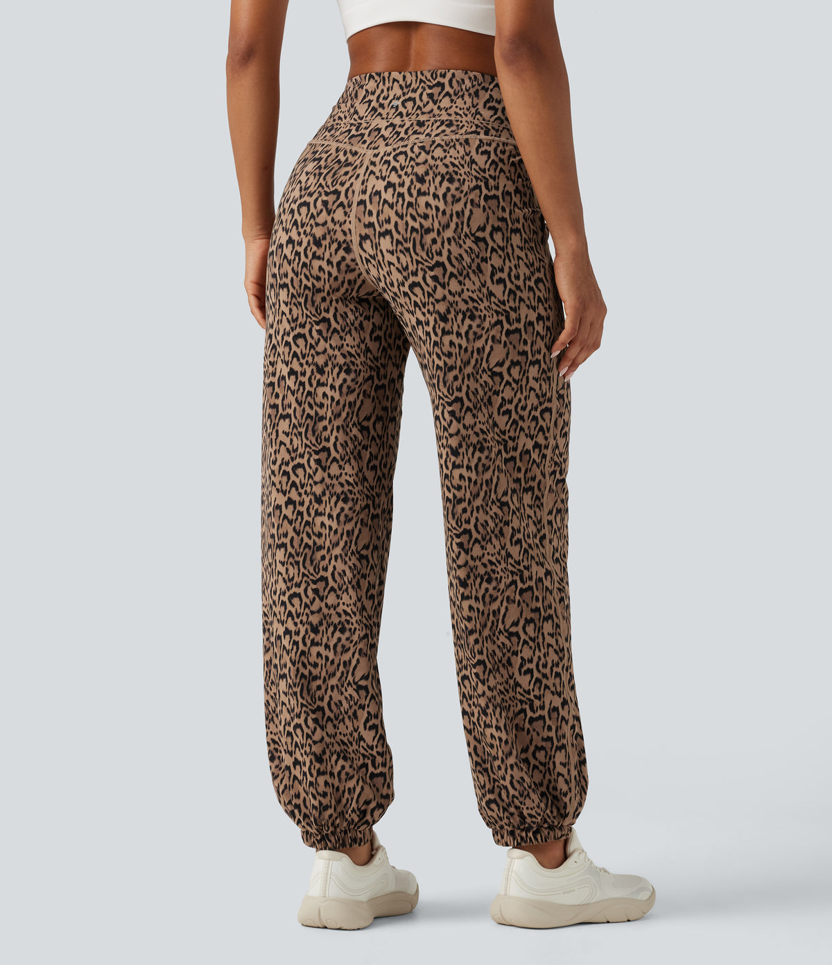 High-Waisted Leopard-Print Joggers – Tan Leopard